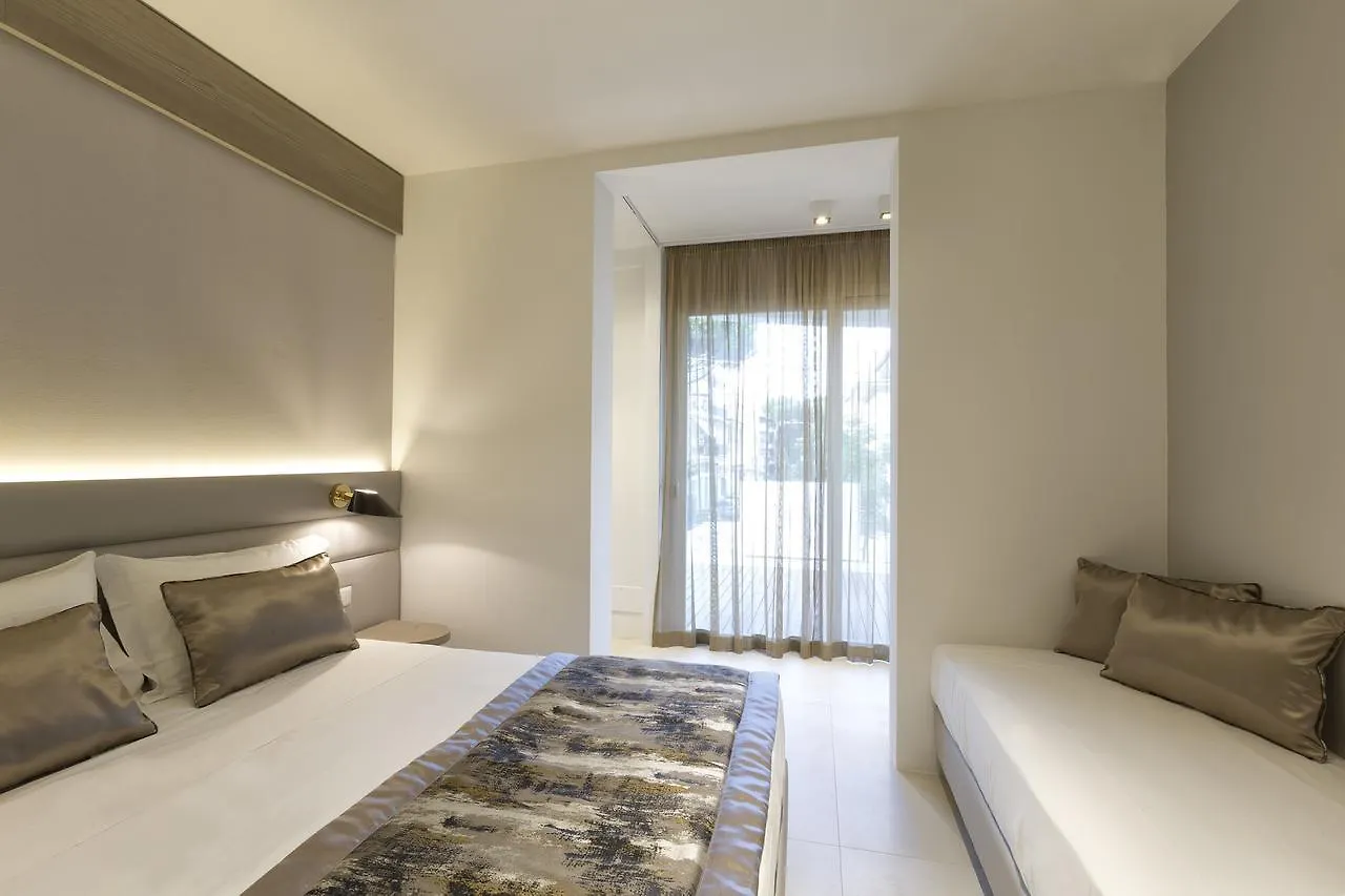 Hotel Villa Hermosa 리치오네